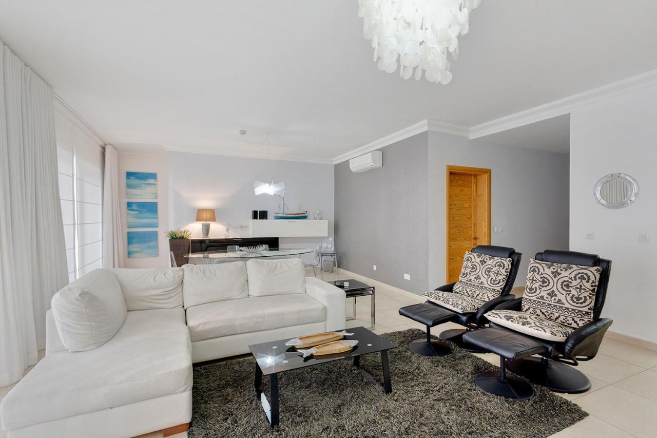 Luxury Apt With Side Seaviews And Pool, Best Location Sliema Dış mekan fotoğraf
